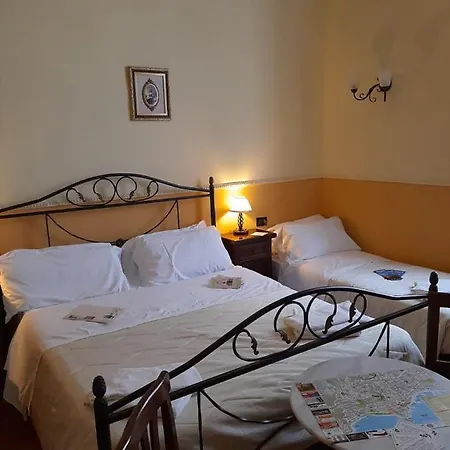 Pignatelli Πανσιόν 3*
