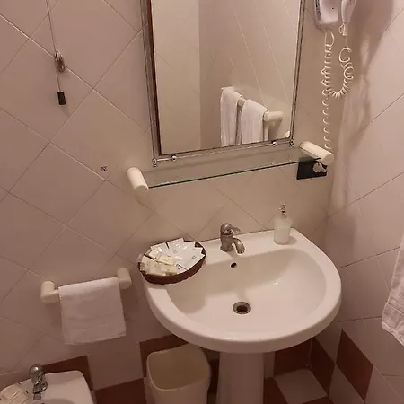 Pignatelli 3*