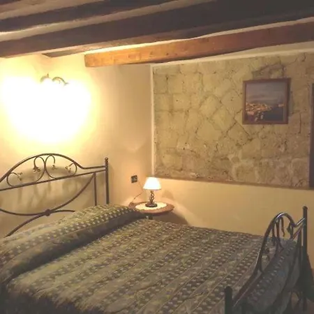 Pignatelli 3* Naples