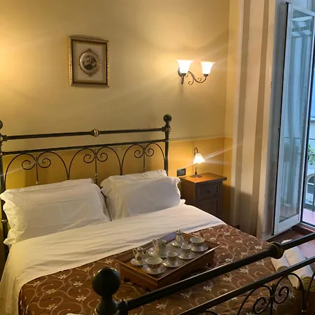 Pignatelli 3* Naples